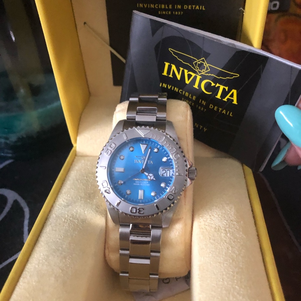 Watch - Picture 2 of 6